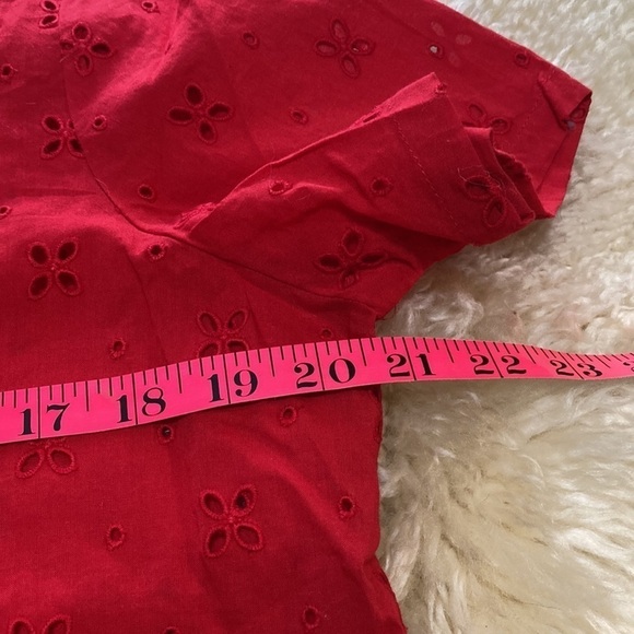 Blair red eyelet button up top size m - Picture 6 of 7